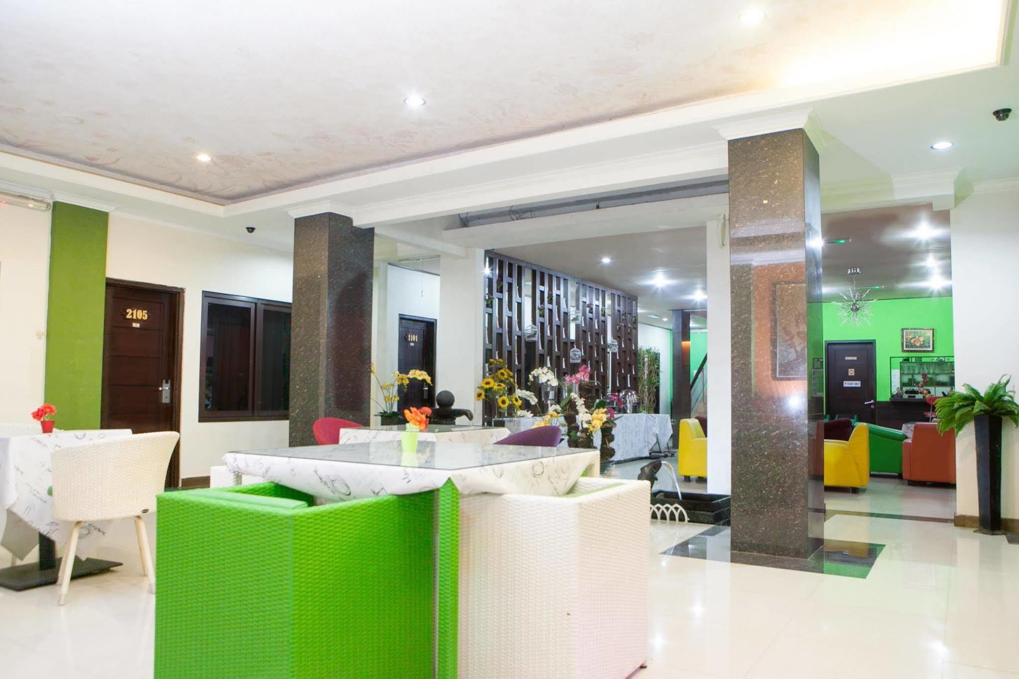Reddoorz Plus @ Talaga Bodas Bandung Bagian luar foto