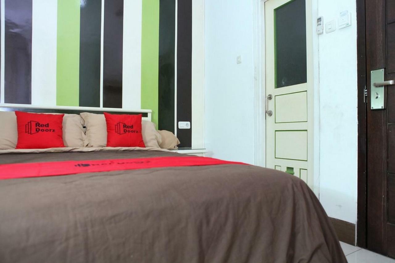Reddoorz Plus @ Talaga Bodas Bandung Bagian luar foto