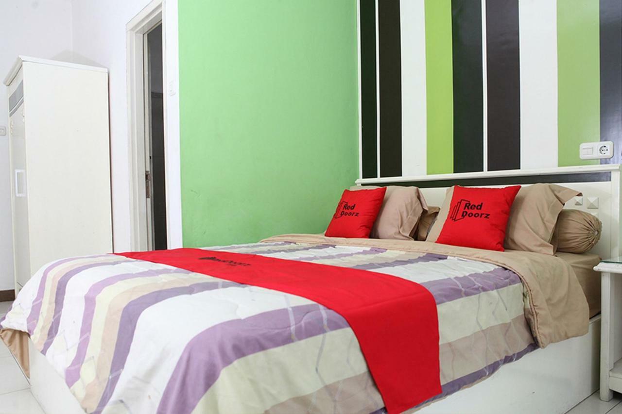 Reddoorz Plus @ Talaga Bodas Bandung Bagian luar foto