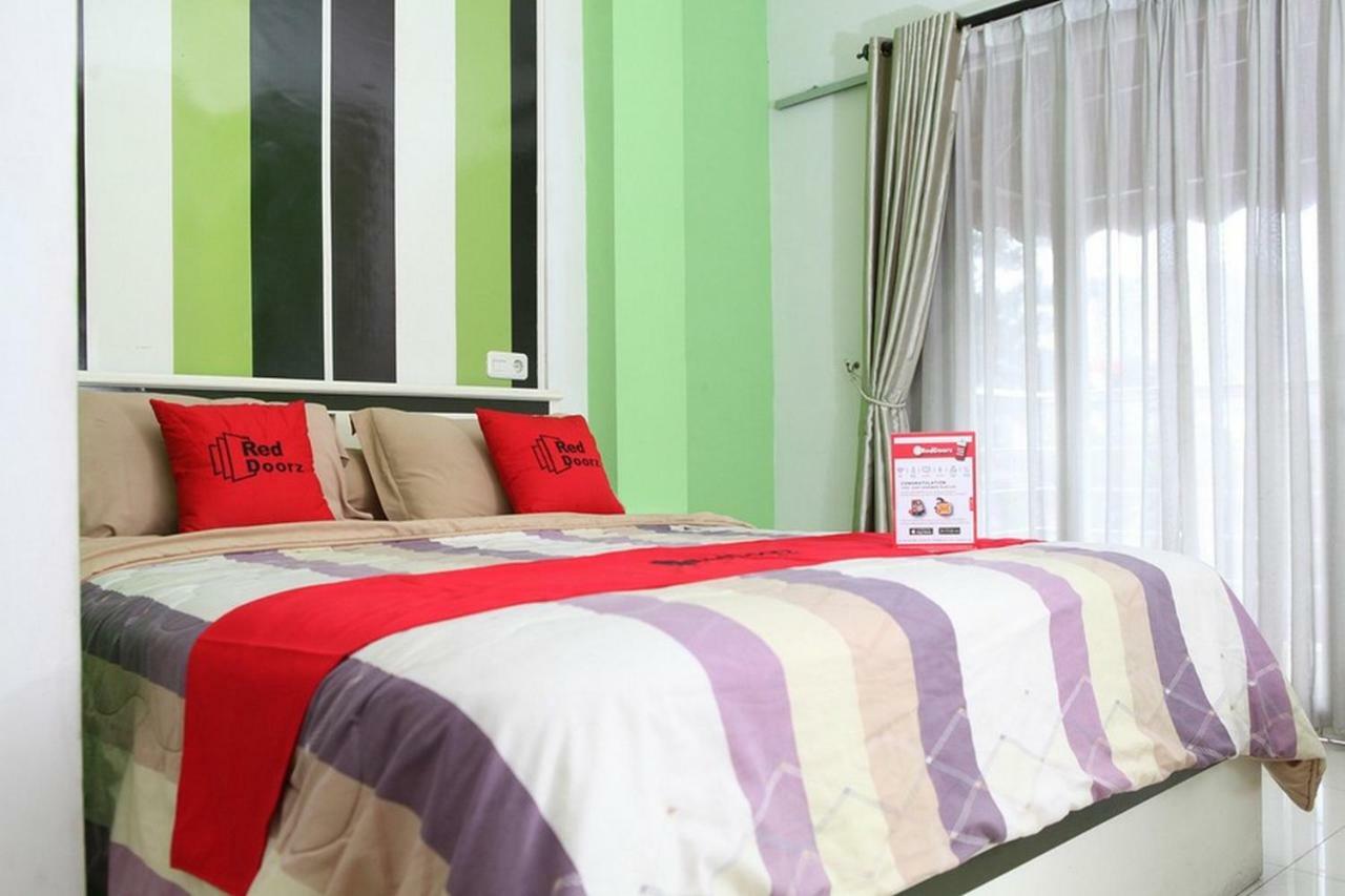 Reddoorz Plus @ Talaga Bodas Bandung Bagian luar foto